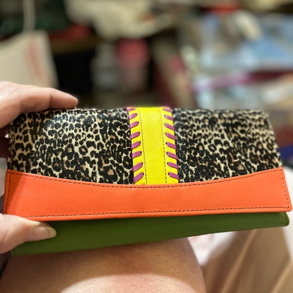 Be Like Brooks Western Wallet - Picture 6 of 10